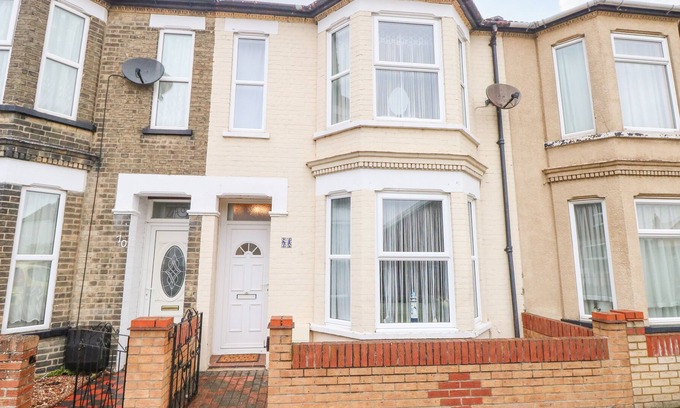 Lowestoft Cottage | Kimberley
