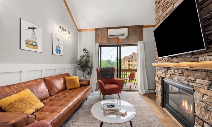 Great Valley Condo | King Bed, A/C, Pickleball, Patio w/Grill