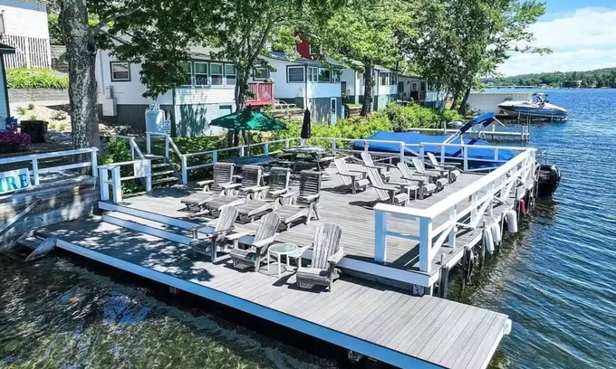 Winnisquam Apartment | King Studio on Lake 28A