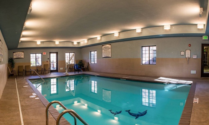 Schererville Condo | King Suite. Free Breakfast. Indoor Pool. Gym & Business Center.