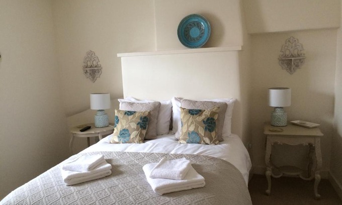 Tunley Bed & Breakfast | King William IV