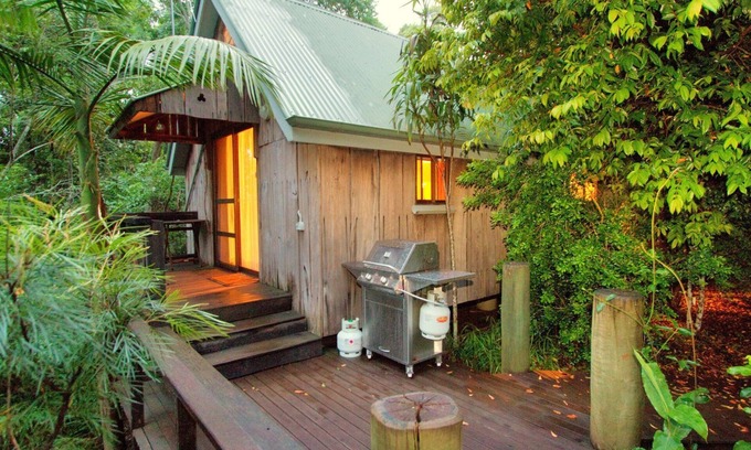England Creek Cottage | Kingfisher: Mt Glorious Getaways
