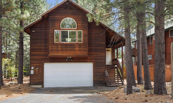 Kings Beach House | Kings Beach Bliss Walk to Outdoor Fun!