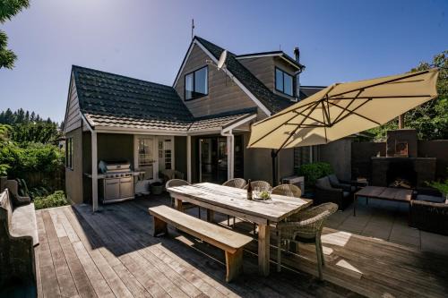 Wanaka House | Kings Drive - Wanaka Holiday Home