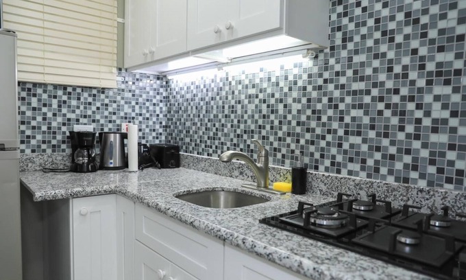 New Kingston Apartment | Kingston Guest Apartment At Valencia