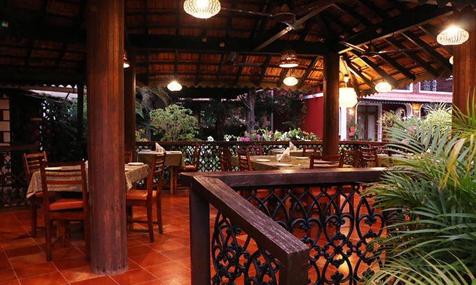 Calangute Hotel | Kingstork Beach Resort