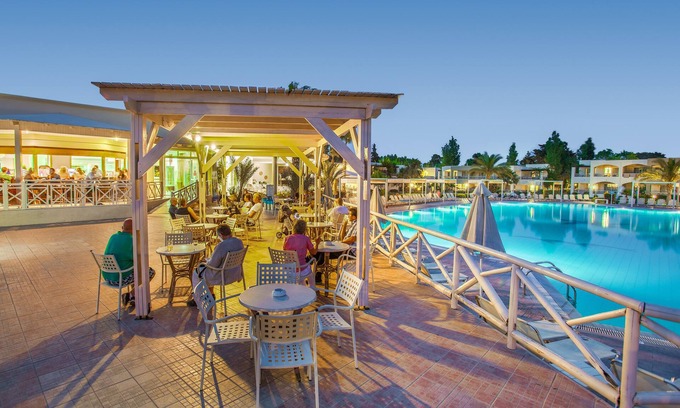 Psalidi Resort | Kipriotis Maris Suites - All Inclusive