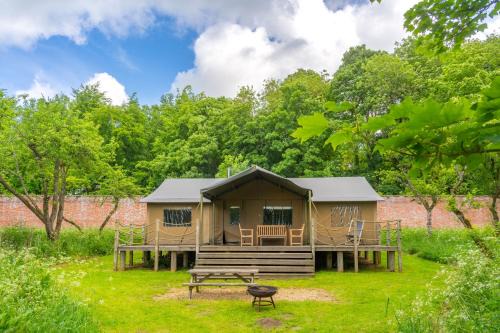 Exton House | Kite - Exton Park