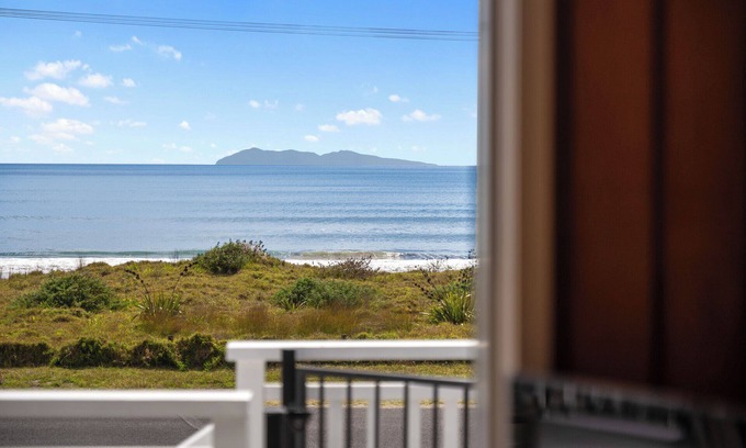 Waihi Beach House | Kiwi Beach Bach - Waihi Beach Holiday Home