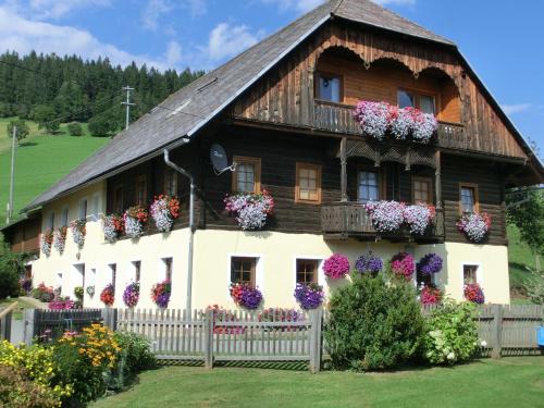 Zojach House | Kniebergerhof