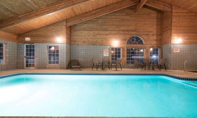 Litchfield Hotel | Knights Inn Litchfield