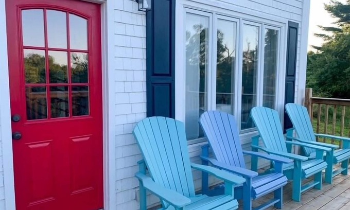 Mahone Bay House | Knotting Hill - A Hidden Gem Retreat in Mahone Bay