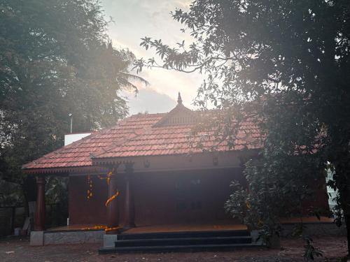 Kakkanad House | Kochuthottathil Heritage
