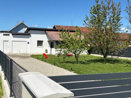 Bukovlje Apartment | Kod Dide - entry with pin 0-24h