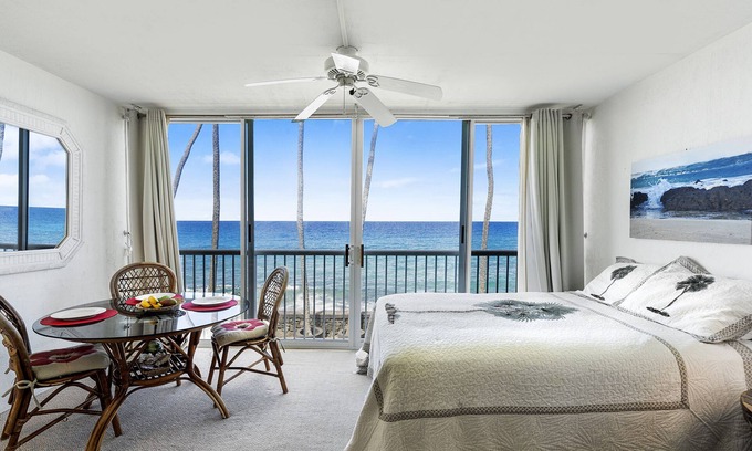Kahaluu Bay Condo | KONA MAGIC SANDS#213 2ND FLOOR DIRECT BEACHFRONT, BEST VIEWS IN KONA!