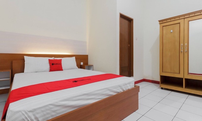 Pontianak House | KoolKost Syariah near Ayani Mega Mall Pontianak