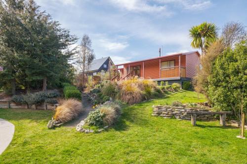 Lake Hawea House | Korimako Ridge - Lake Hawea Holiday Home