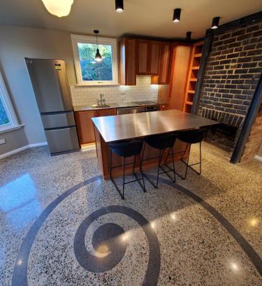 Roslyn Apartment | Koru Flat