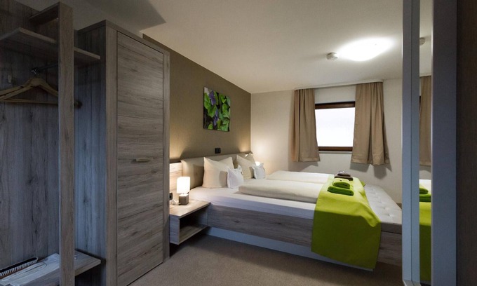 Nohra Hotel | Kräuterhotel Garni zur Klostergrotte