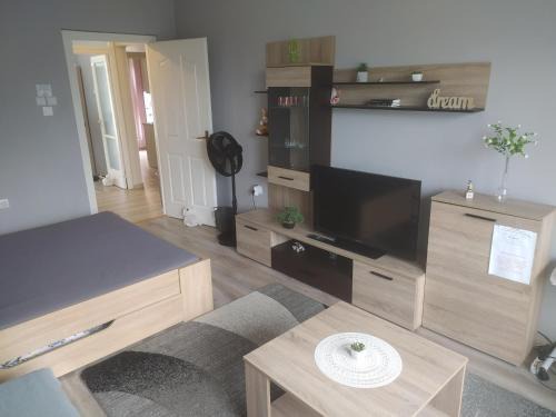 Kaposvar Apartment | Krénusz Vendégház 2.