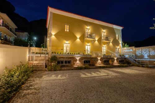 Leonidio Apartment | Kraka Apartments