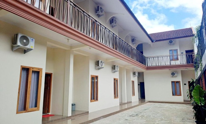 Pacitan House | Kresna Guesthouse Pacitan