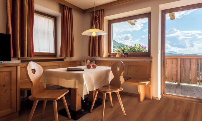 Siusi Apartment | "Kristiania Apartement Typ A1" with Mountain View, Wi-Fi