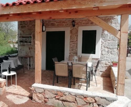 Lozovac Apartment | Krka Waterfalls Stonehouse Roko