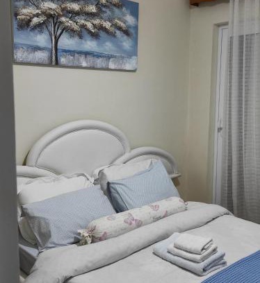 Kymi-Aliveri Apartment | KROKOS HOUSE
