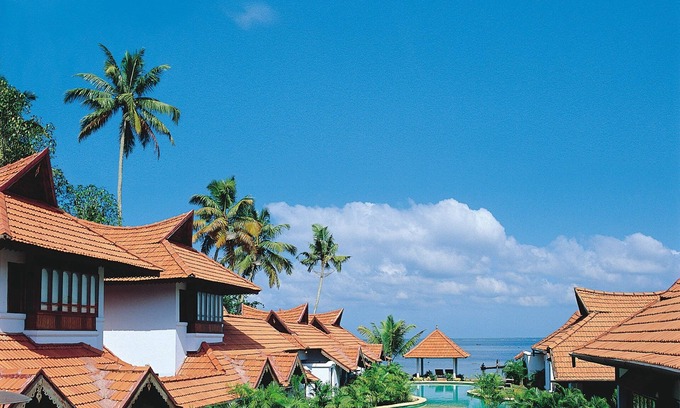 Kumarakom Resort | Kumarakom Lake Resort