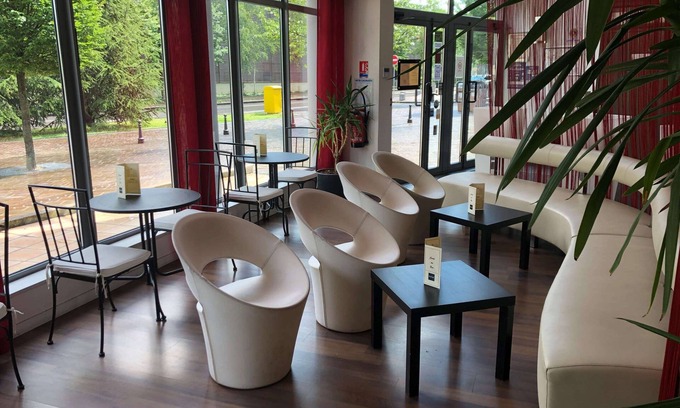 Charleville-Mezieres Hotel | Kyriad Charleville Mezieres