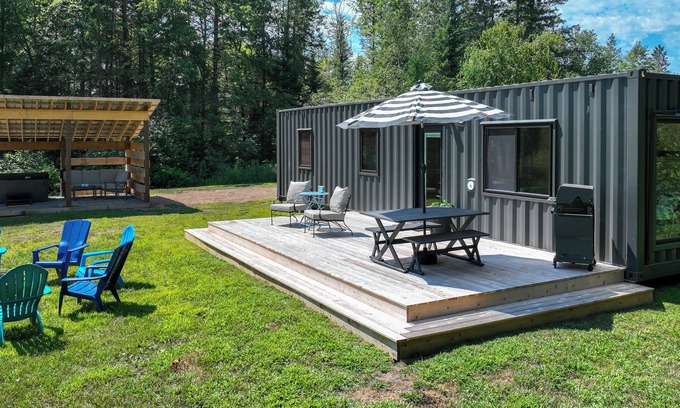 Shell Lake House | Långhus at Midgard Farms w/Hot Tub!