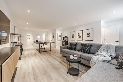 Argenteuil Regional County Municipality Ski Chalet | Légendaire Private Hot Tub Game room