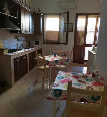 Guspini Bed & Breakfast | L'abete