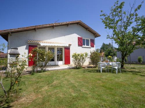 Aire-sur-l'Adour Apartment | L'Aire du temps - 4 couchages - jardin - parking - bbq