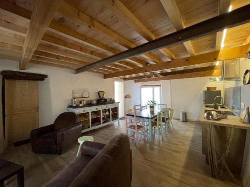 Brens House | L'ancienne étable