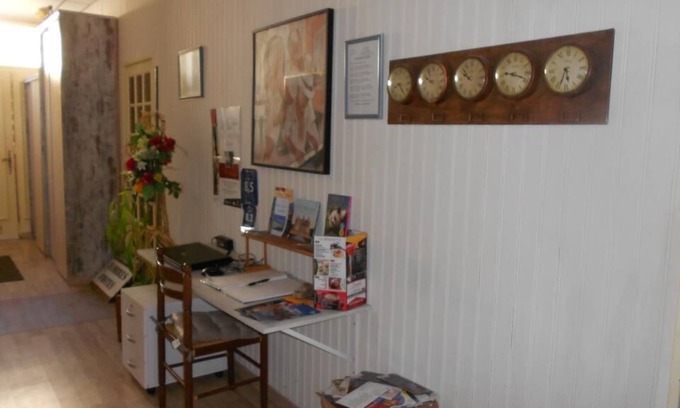 Saint-Nicolas-des-Motets Bed & Breakfast | L'eclipse