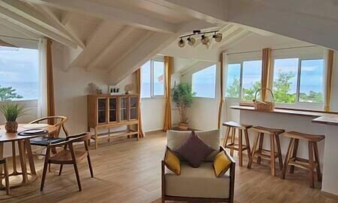 Basse-Terre Apartment | L'écrin jaune: Apartment with 180° sea view!