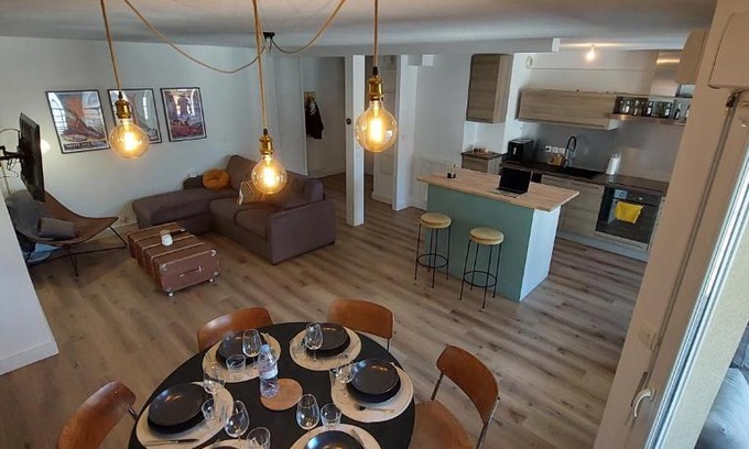 Evian-les-Bains Apartment | L'embarcadère Evian - Leman Odyssey