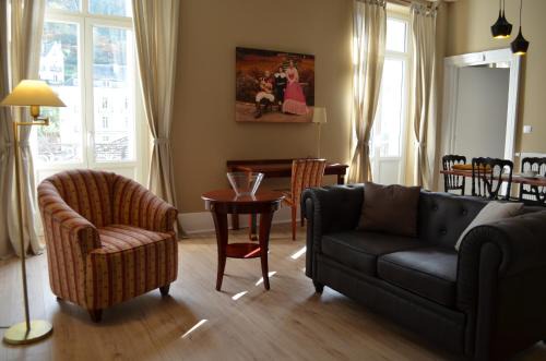 Plombieres-les-Bains Apartment | L'Empereur, sa Femme et le petit Prince