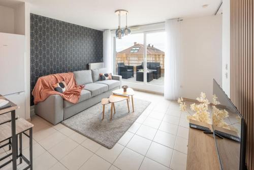 Lingolsheim Apartment | L'excellence-8min Aéroport-terrasse-Parking Privé
