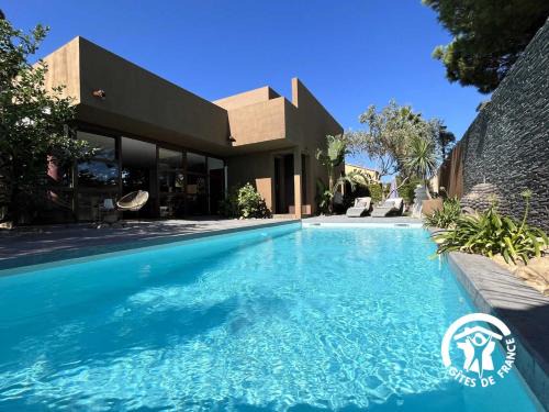 Pia House | L'hacienda