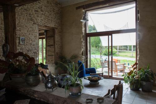 La Chaise-Baudouin House | L’horsery