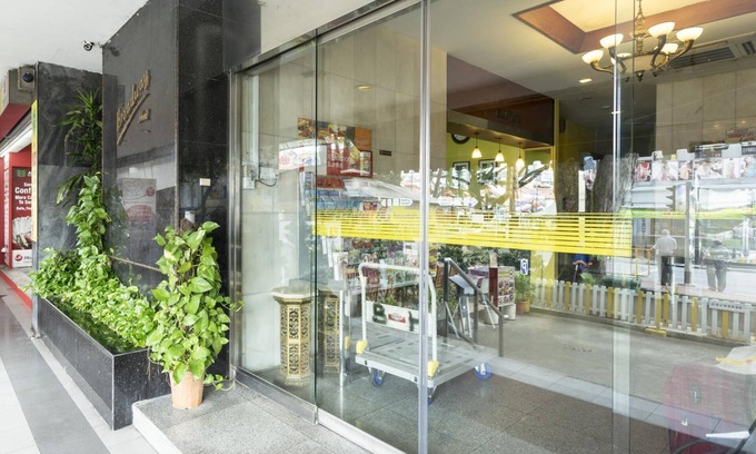 Farrer Park Hotel | L Hotel @ Broadway