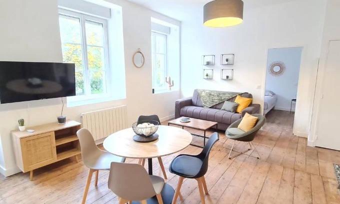 Pontivy Apartment | L'Imperial 5 - T2 - Centre ville - 1er étage