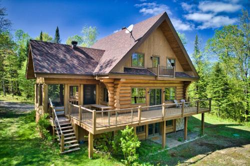 Labelle Ski Chalet | L'Imprevu by Tremblant Platinum
