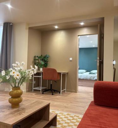 Poitiers Apartment | L'Olivier - appartement cozy au centre de Poitiers