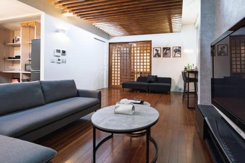 Matsumoto House | L -scene Centrally located in Matsumoto Maximum 8 people 2 min walk from Matsumoto Castle