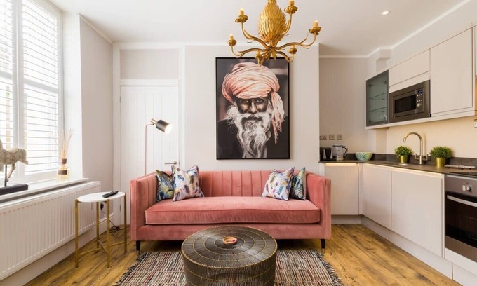 Leamington Spa Apartment | L-Spa Boutique Apartments - Chic hideaway studio apartment