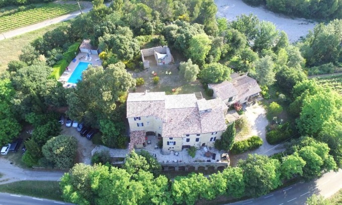 Vaison-la-Romaine Hotel | La Bastide de Vaison